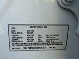 Tesla Model Y-12