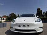 Tesla Model Y-4