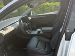 Tesla Model Y-13