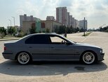 BMW 528-6