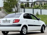 Kia Rio-7