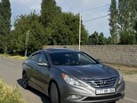 Hyundai Sonata-8