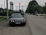 Mercedes E 230-9