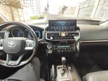 Toyota Land Cruiser-2