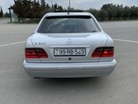 Mercedes E 280-2
