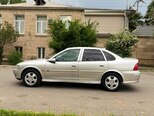 Opel Vectra-4
