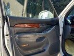 Toyota Land Cruiser Prado-17