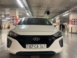 Hyundai IONIQ-1