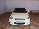 Hyundai Accent-1