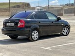 Hyundai Accent-4