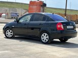 Hyundai Accent-7