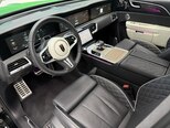 Hongqi E-HS9-8