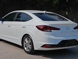Hyundai Elantra-9