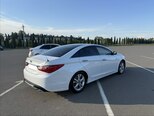 Hyundai Sonata-8