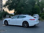Porsche Panamera 4-4