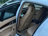 Porsche Panamera 4-14