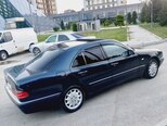 Mercedes E 240-10