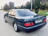Mercedes E 240-8