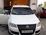 Volkswagen Passat-1