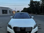 Hyundai Sonata-1
