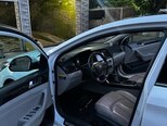 Hyundai Sonata-6