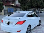 Hyundai Accent-5