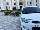 Hyundai Accent-21