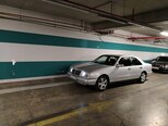 Mercedes E 240-8