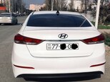 Hyundai Elantra-2