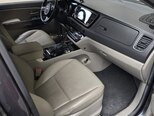 Kia Carnival-3