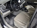 Kia Carnival-12