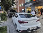 Hyundai Elantra-3