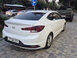 Hyundai Elantra-4