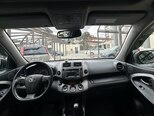 Toyota RAV4-8