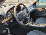 Mercedes E 220-11