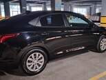 Hyundai Accent-11