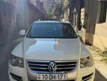 Volkswagen Touareg-1