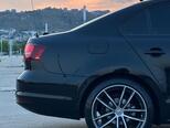 Volkswagen Jetta-6