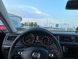 Volkswagen Jetta-9
