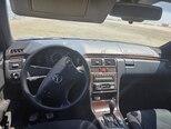 Mercedes E 200-4