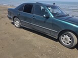 Mercedes E 200-3