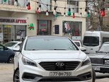 Hyundai Sonata-1