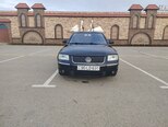 Volkswagen Passat-1