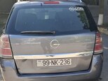 Opel Zafira-4