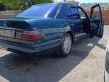 Mercedes 220 E-11