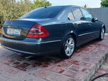 Mercedes E 270-6