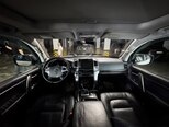 Toyota Land Cruiser-7