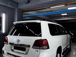 Toyota Land Cruiser-6