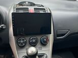Toyota Auris-12