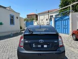 Toyota Prius-5